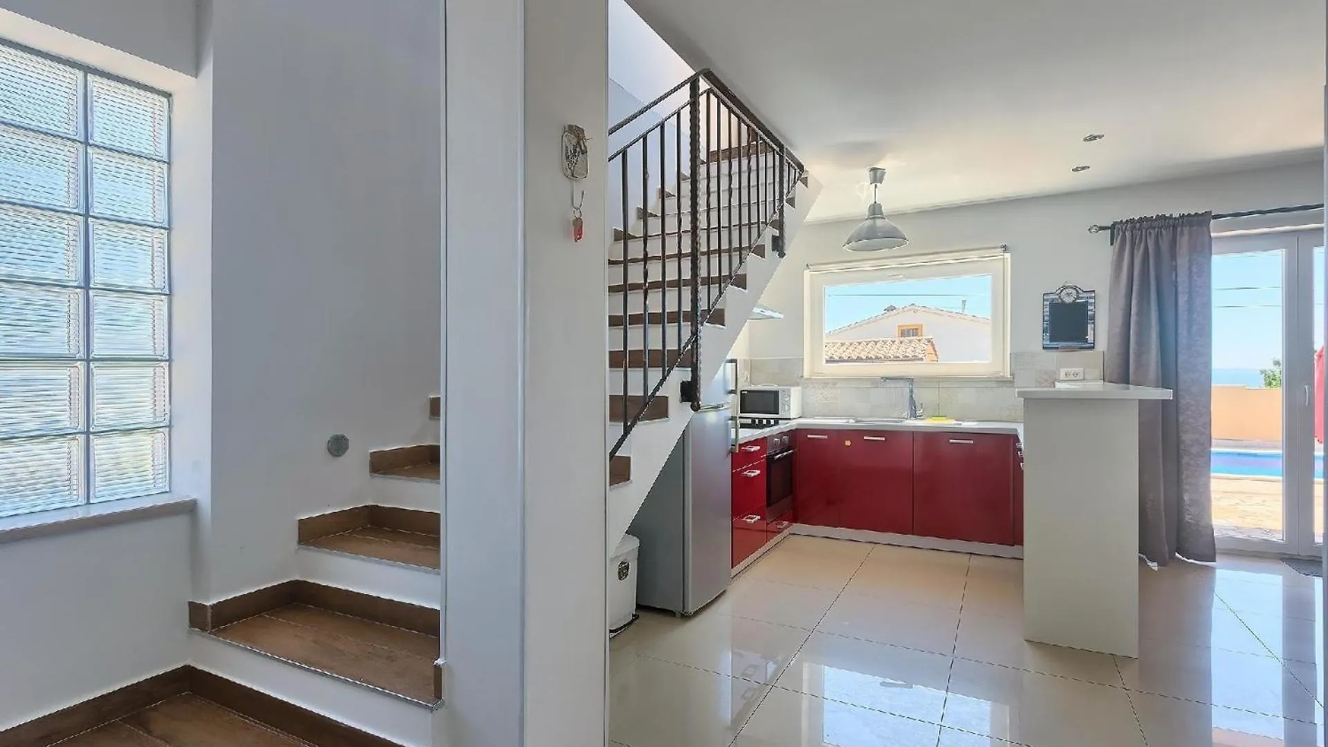 Ferienhaus Mit Privatpool Fuer 8 Personen Ca 157 Qm In Peruski, Istrien Bucht Von Rasa بيت للعطل